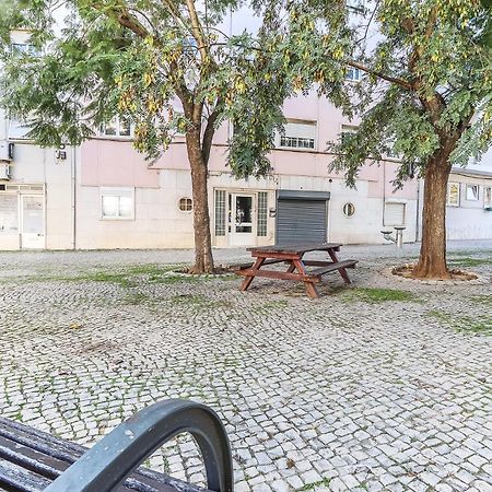 Vita Portucale ! Moscavide Casa Branca W/ Terrace 리스본 외부 사진