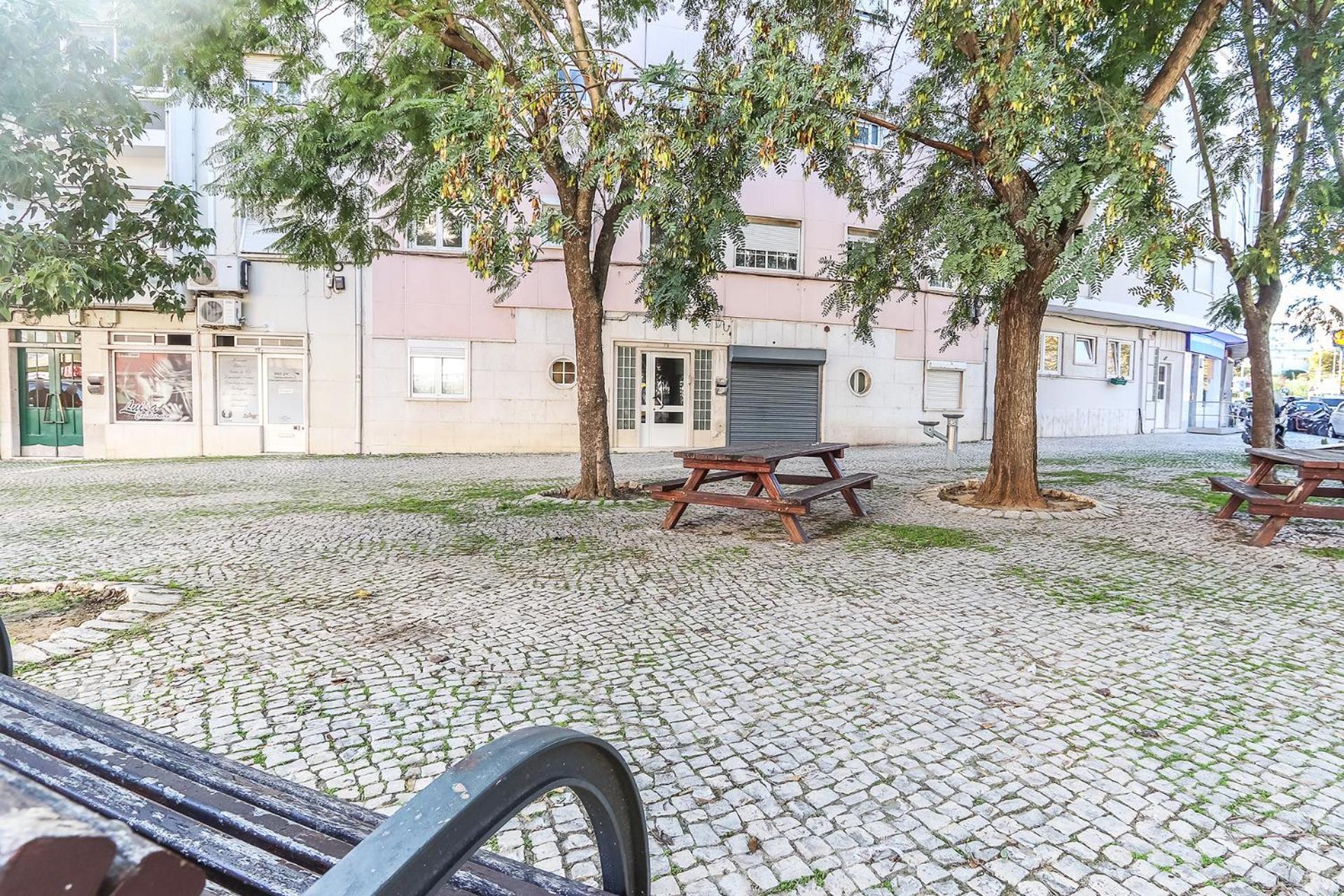 Vita Portucale ! Moscavide Casa Branca W/ Terrace 리스본 외부 사진